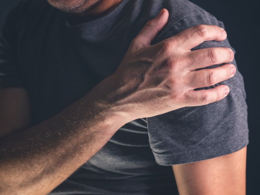 Quali effetti collaterali possono avere le infiltrazioni alla spalla?
